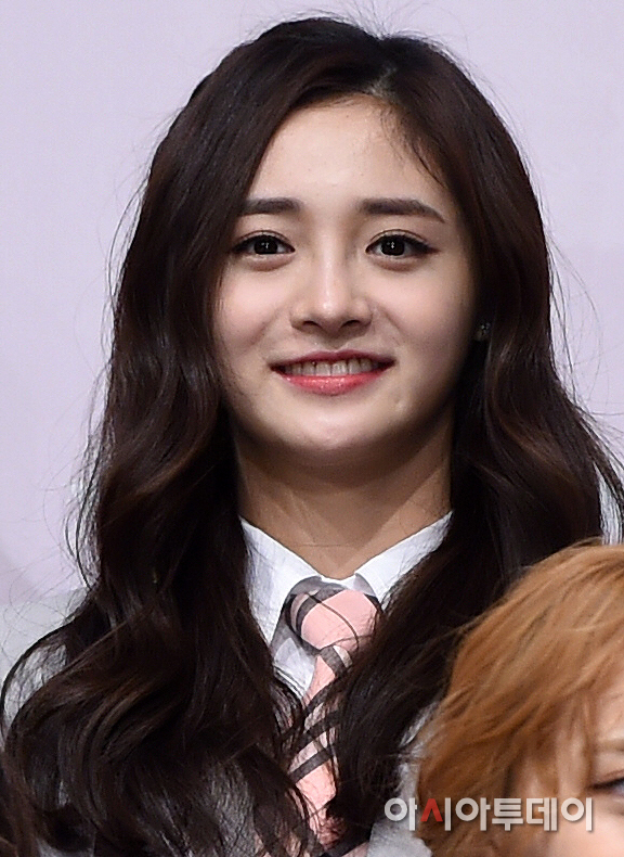 프로듀스101 중국인 연습생 주결경 과거사진.jpg