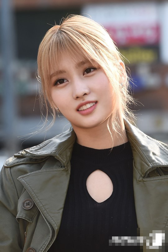 [PANN: Momo] The One In Charge of Sexiness in TWICE - Netizen Nation