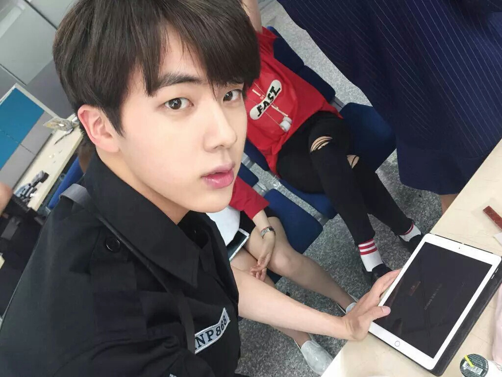 방탄 진 왤케 잘생김?? : 네이트판